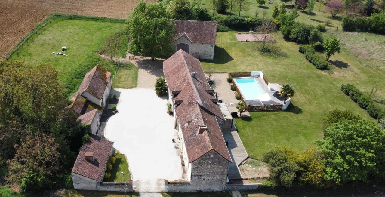Bed and Breakfast Le Domaine De Bella Dange-Saint-Romain Exterior foto