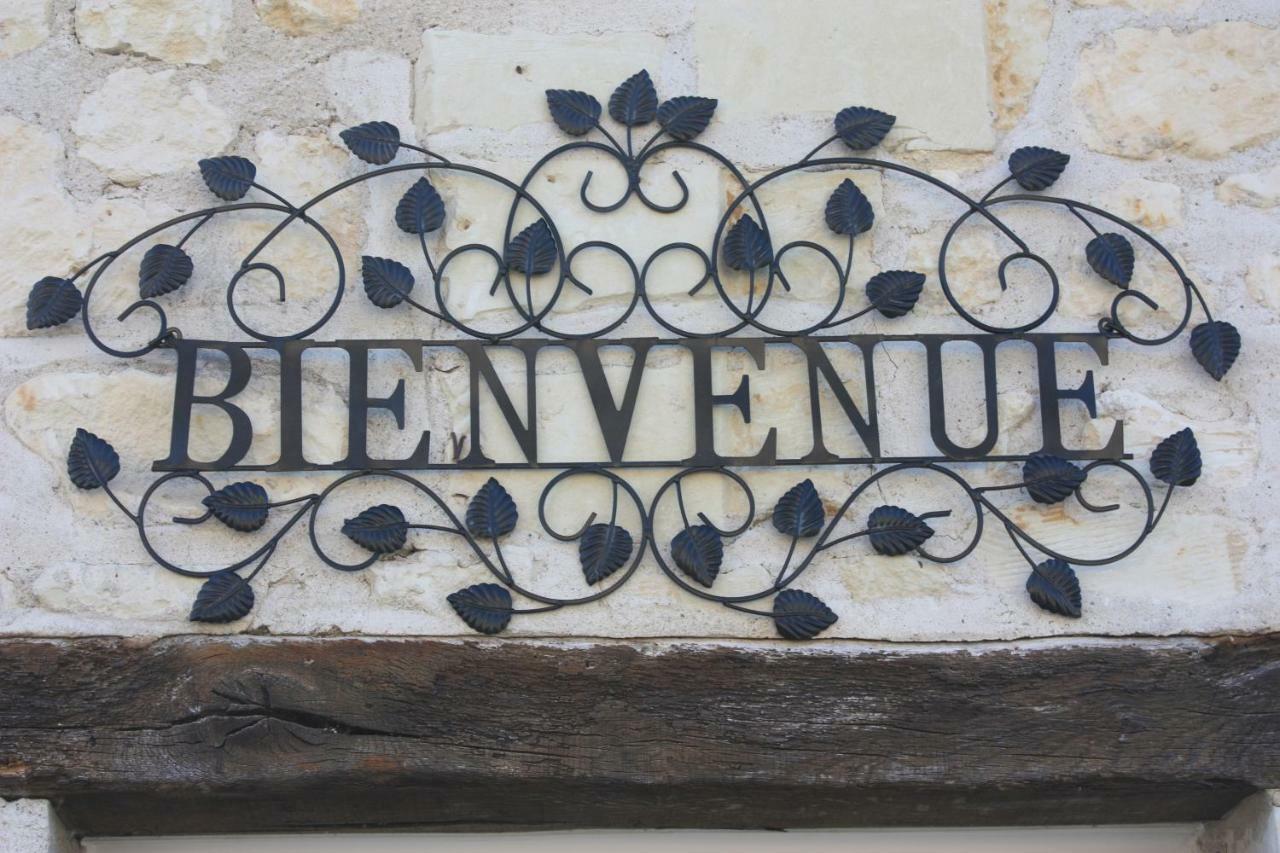 Bed and Breakfast Le Domaine De Bella Dange-Saint-Romain Exterior foto